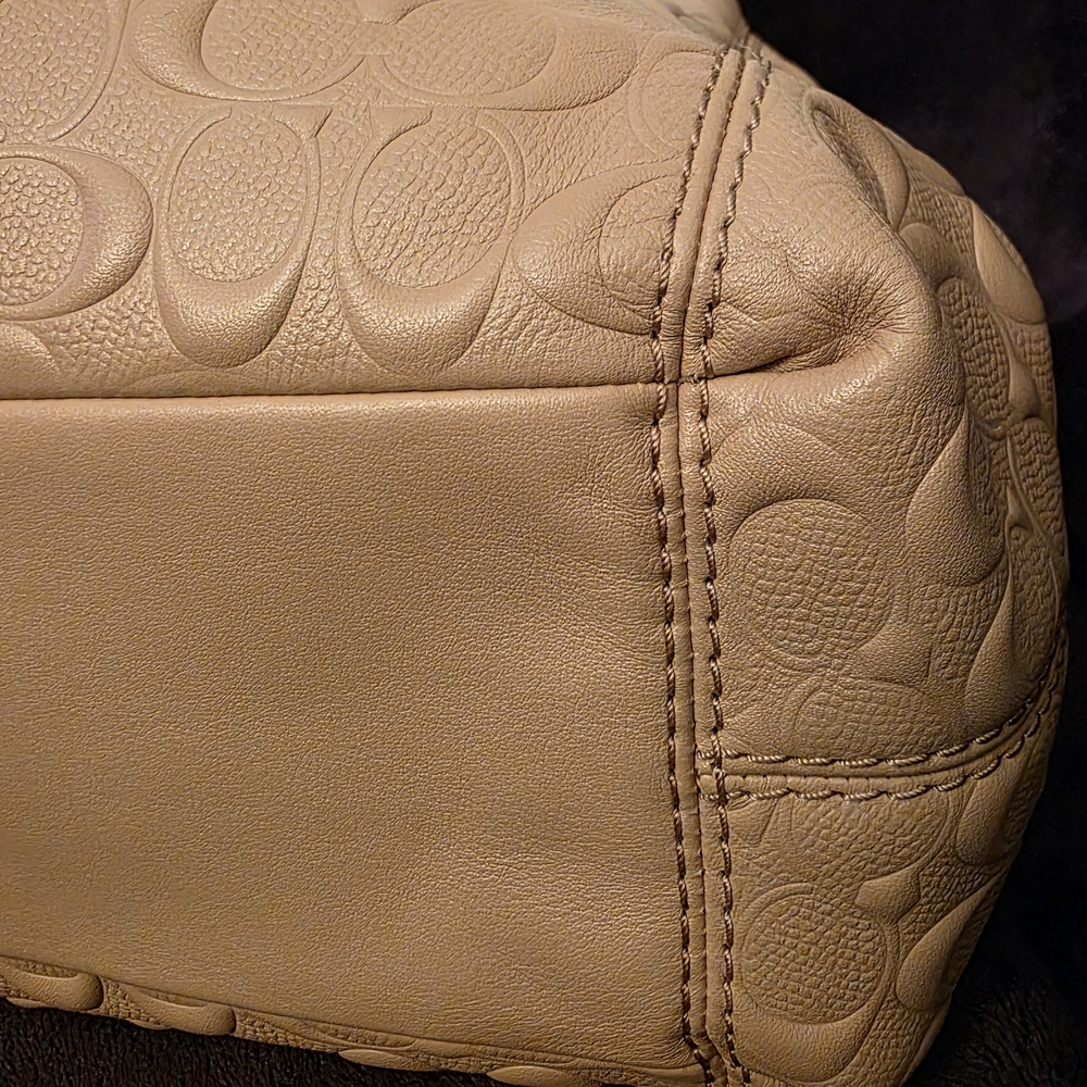 Coach Lexy Shoulder Bag - Picture 6 of 15